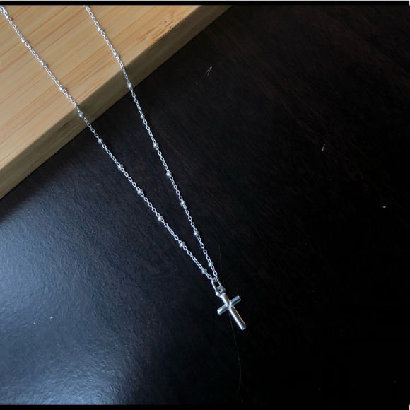 925 Sterling Silver Cross Pendant Necklace - Picture 4 of 6